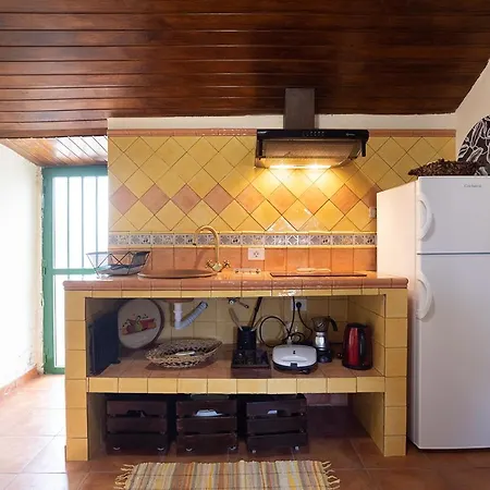 Сasa de vacaciones 199 Casa Rural La Zarza By Sunkeyrents *